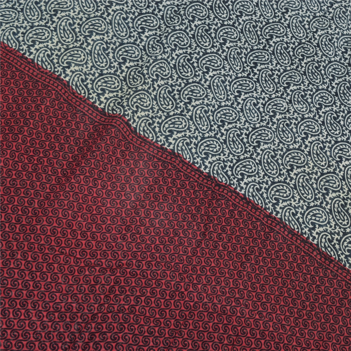 Sanskriti Vintage Sarees Green/Red Pure Cotton Paisley Printed Sari Craft Sustainable Fabric