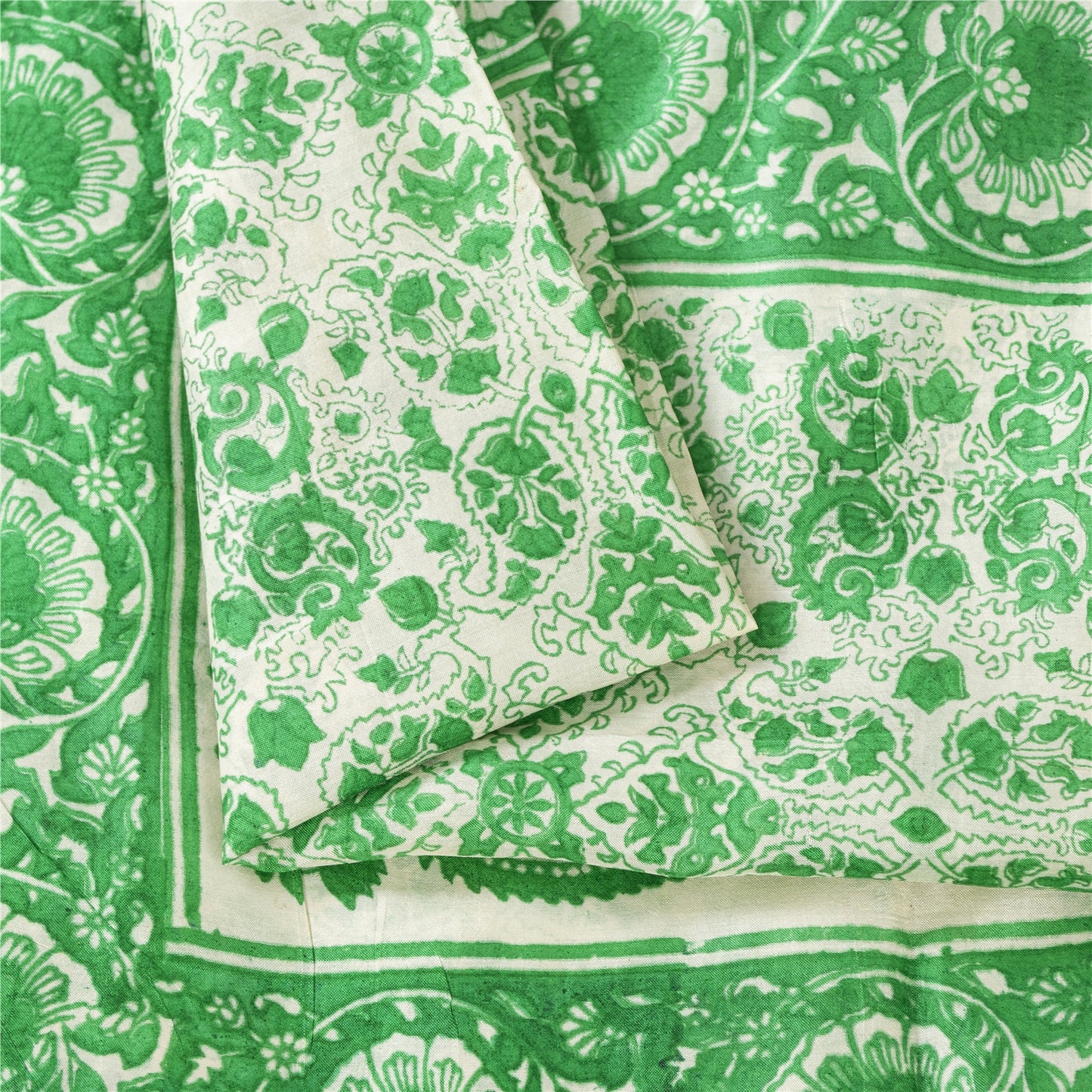 Sanskriti Vintage Sarees Green & White Kalamkari Pure Cotton Printed Sari Fabric