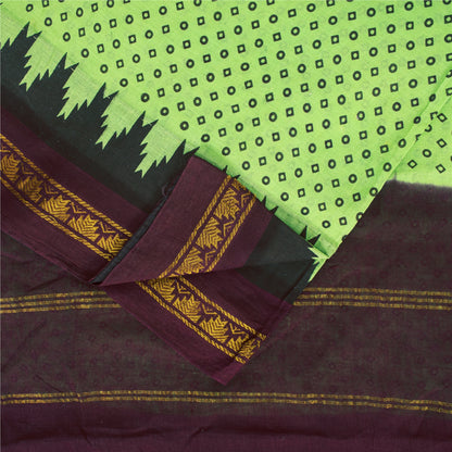Sanskriti Vintage Sarees Green & RedPure Cotton Printed & Zari Woven 5+yd Fabric