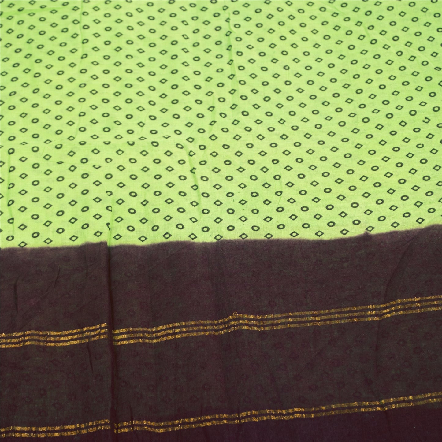Sanskriti Vintage Sarees Green & RedPure Cotton Printed & Zari Woven 5+yd Fabric