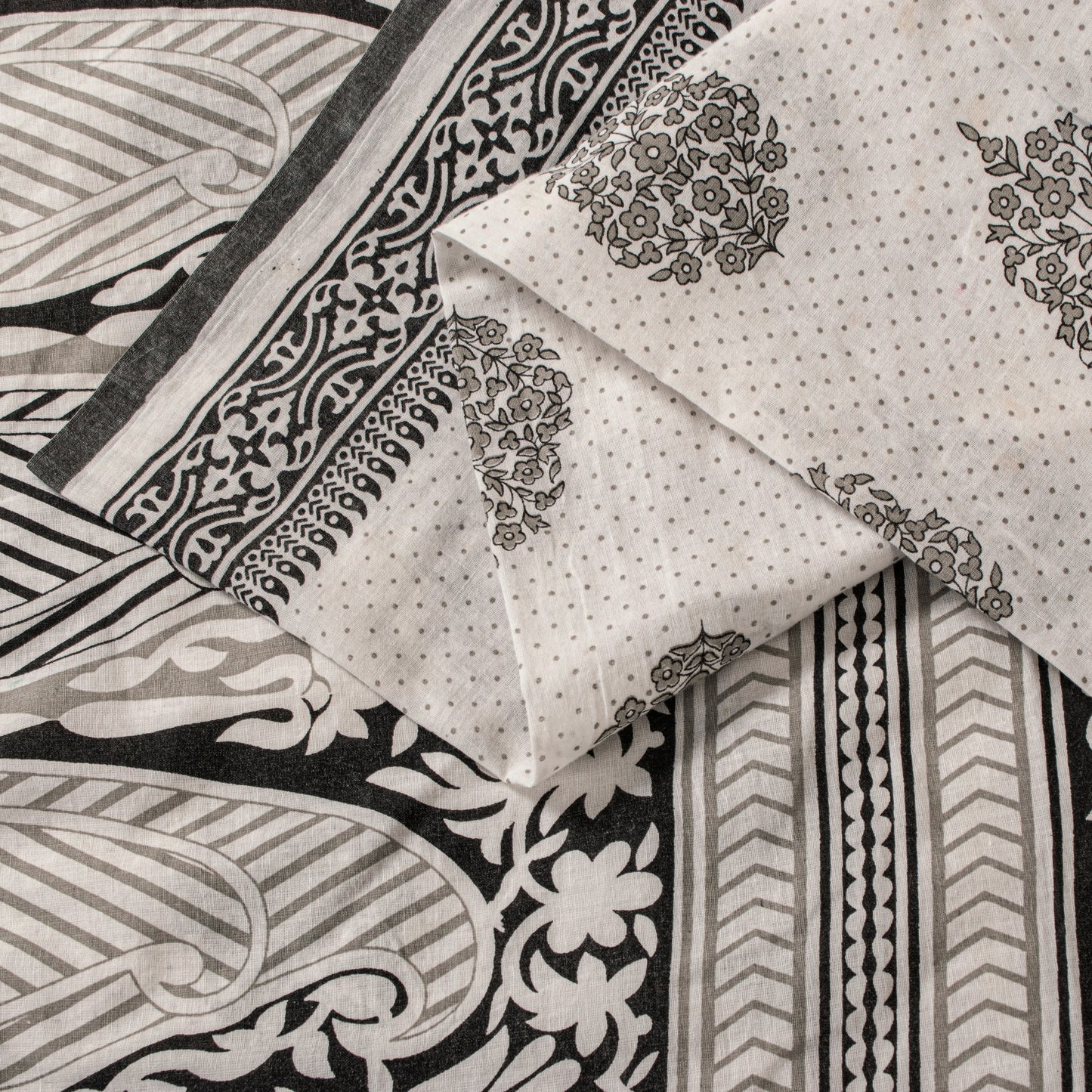 Sanskriti Vintage White-Black Pure Cotton Saree Digital Kalamkari Printed 5.5YD