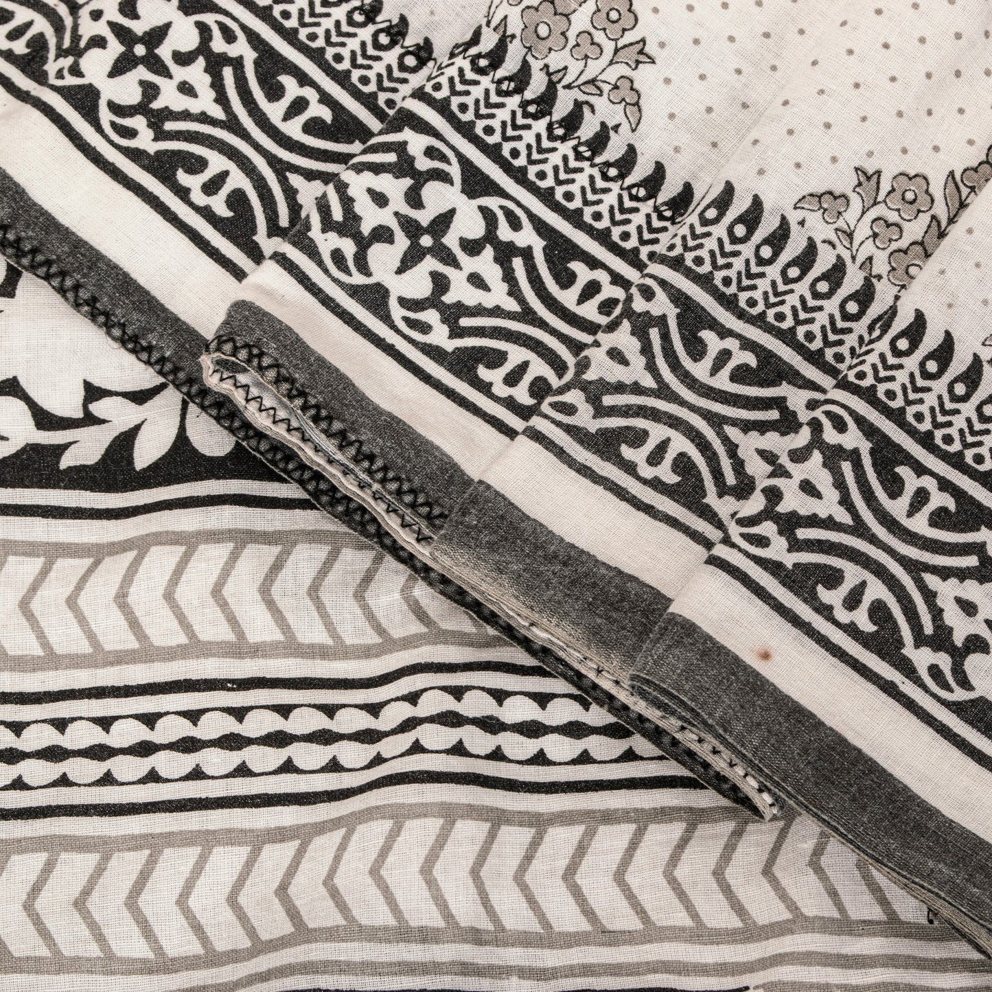 Sanskriti Vintage White-Black Pure Cotton Saree Digital Kalamkari Printed 5.5YD