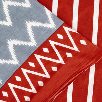 Sanskriti Vintage Sarees Gray & Red Pure Cotton Zig-Zag Lines Print 5+YD Sari