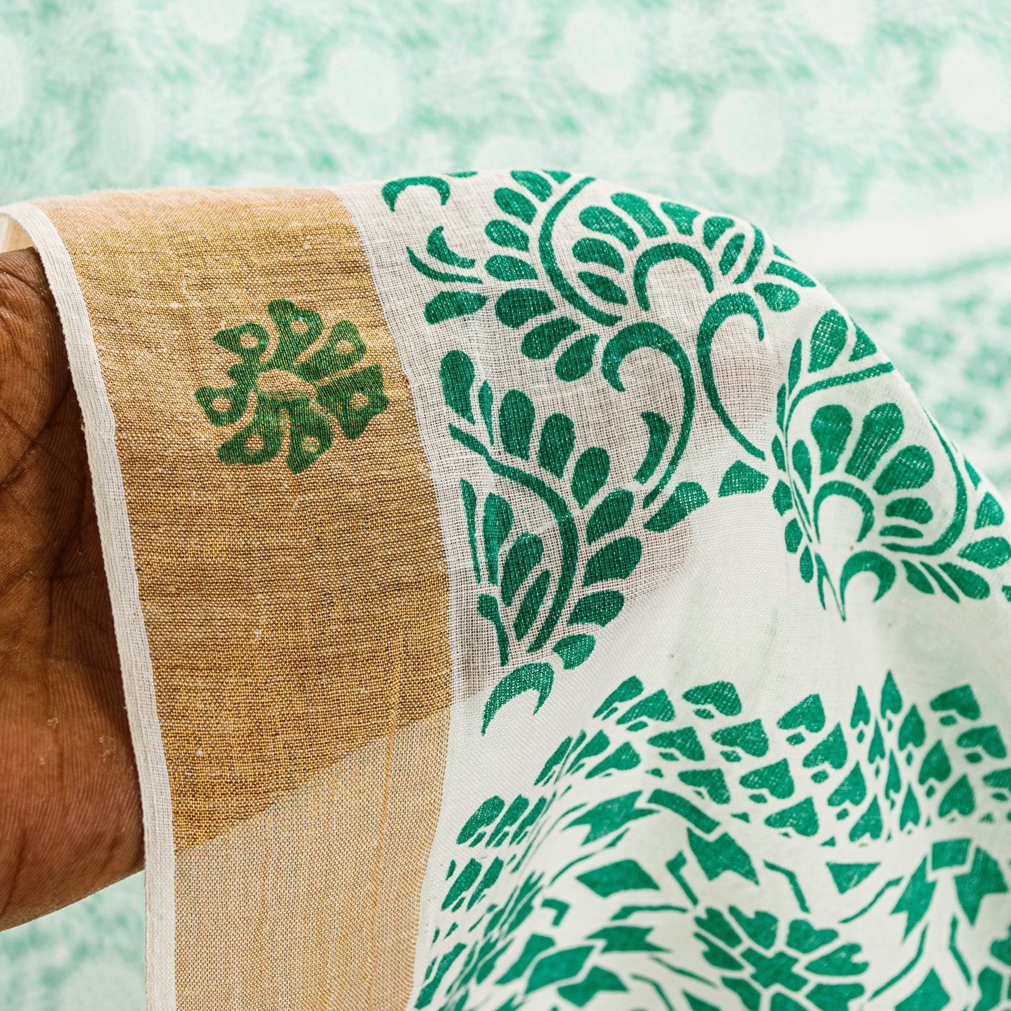 Sanskriti Vintage Green-White Pure Cotton Sarees 5.5+YD Fabric Hand Block Print