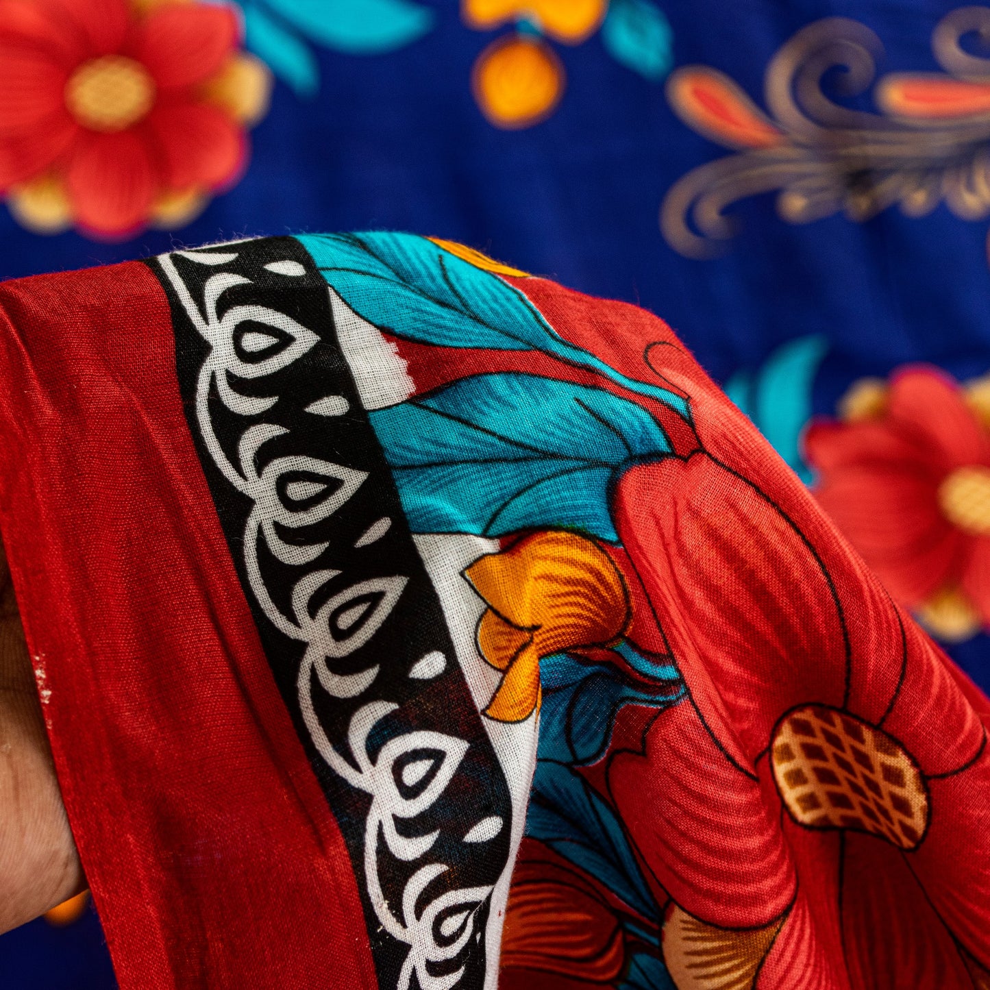 Sanskriti Vintage Blue-Red Pure Cotton Sarees Floral Printed 5.5+YD Craft Fabric