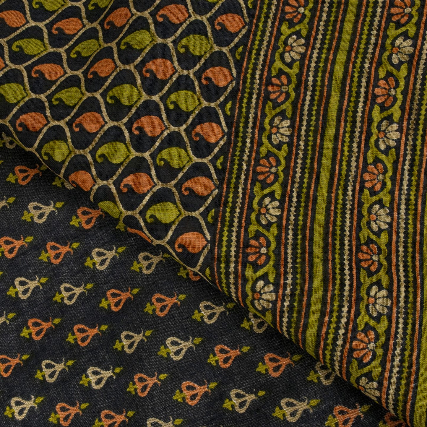Sanskriti Vintage Saree Black Pure Cotton Floral Printed Sari 5+YD Craft Fabric