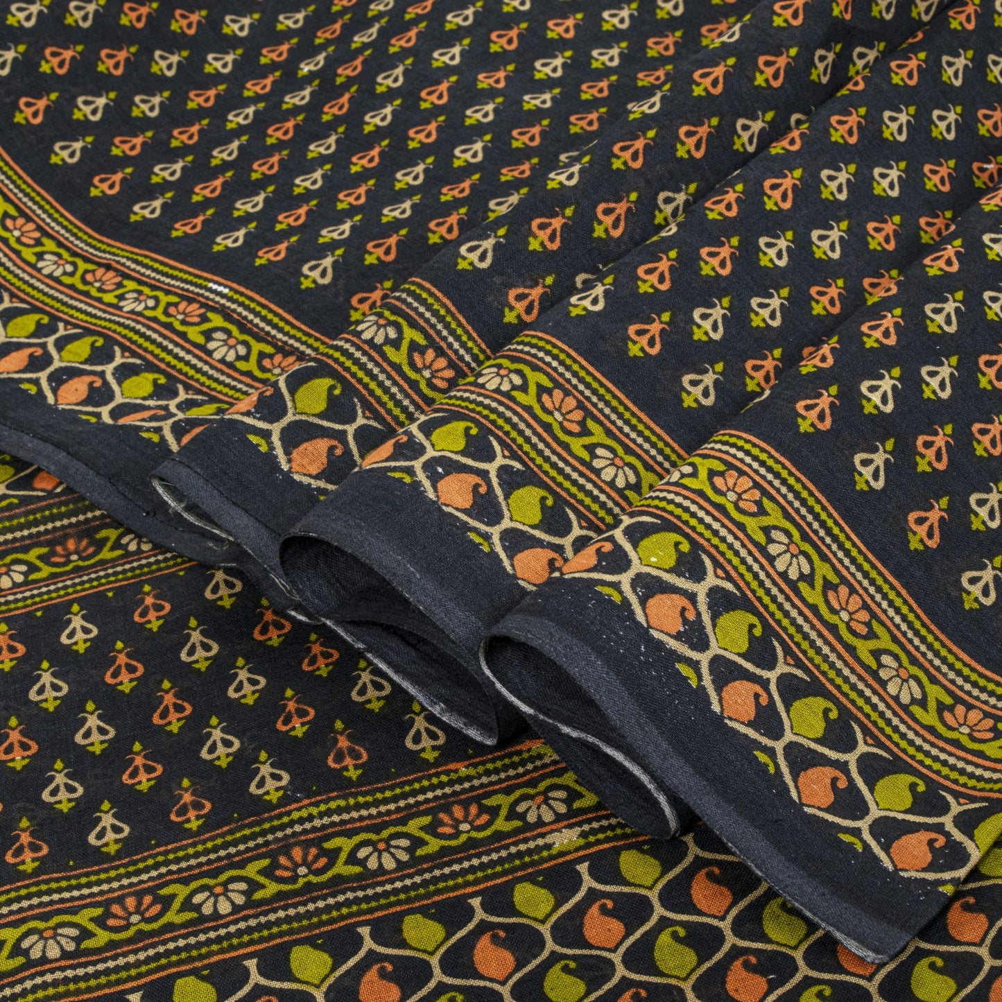 Sanskriti Vintage Saree Black Pure Cotton Floral Printed Sari 5+YD Craft Fabric