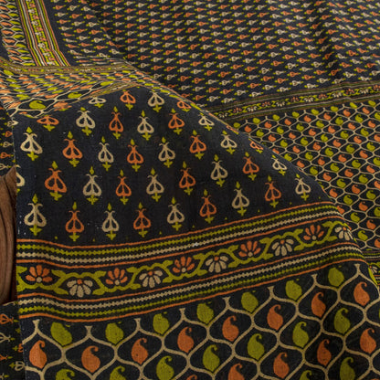 Sanskriti Vintage Saree Black Pure Cotton Floral Printed Sari 5+YD Craft Fabric
