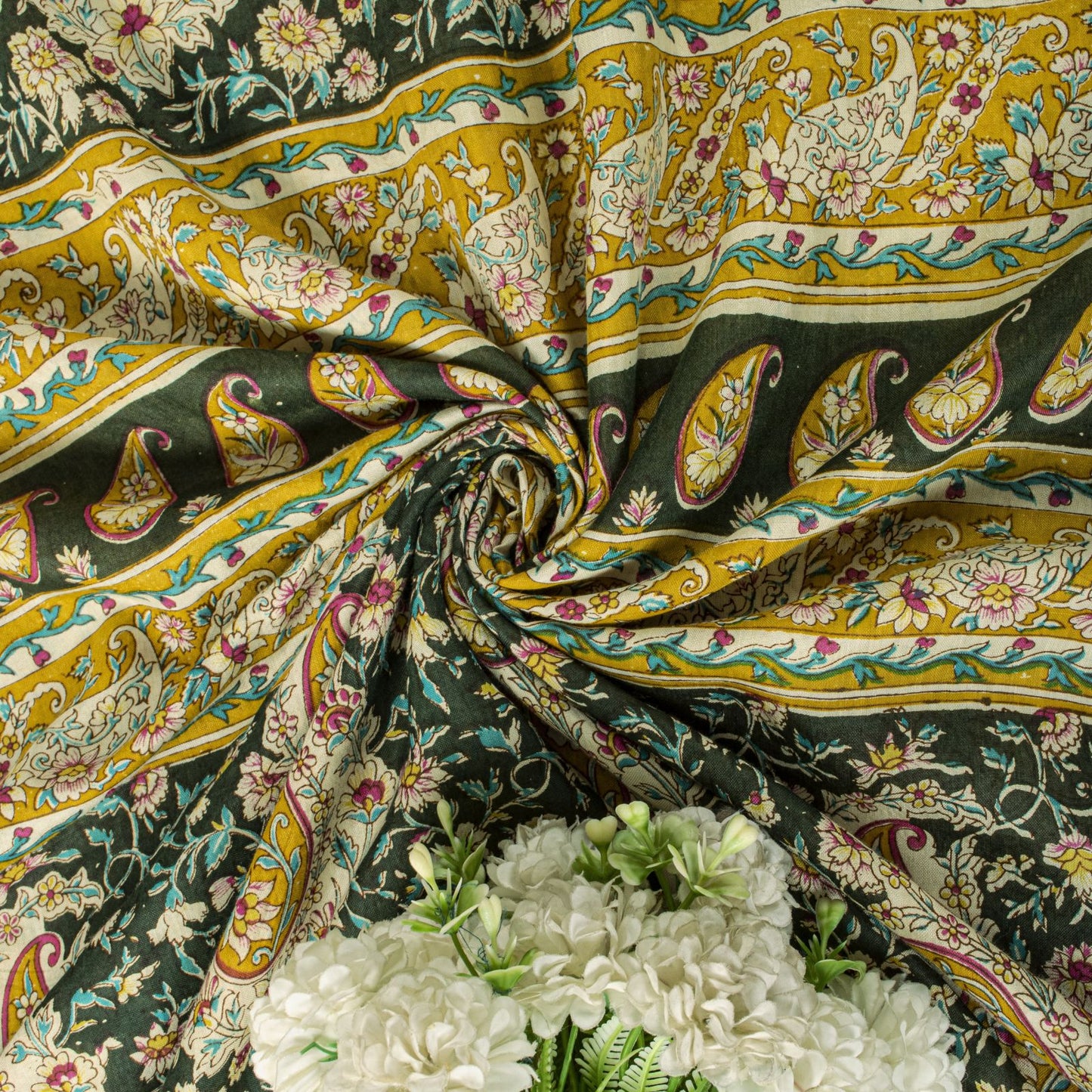 Sanskriti Vintage Saree Cream Pure Cotton Paisley Print Sari Craft Fabric 5+Yard