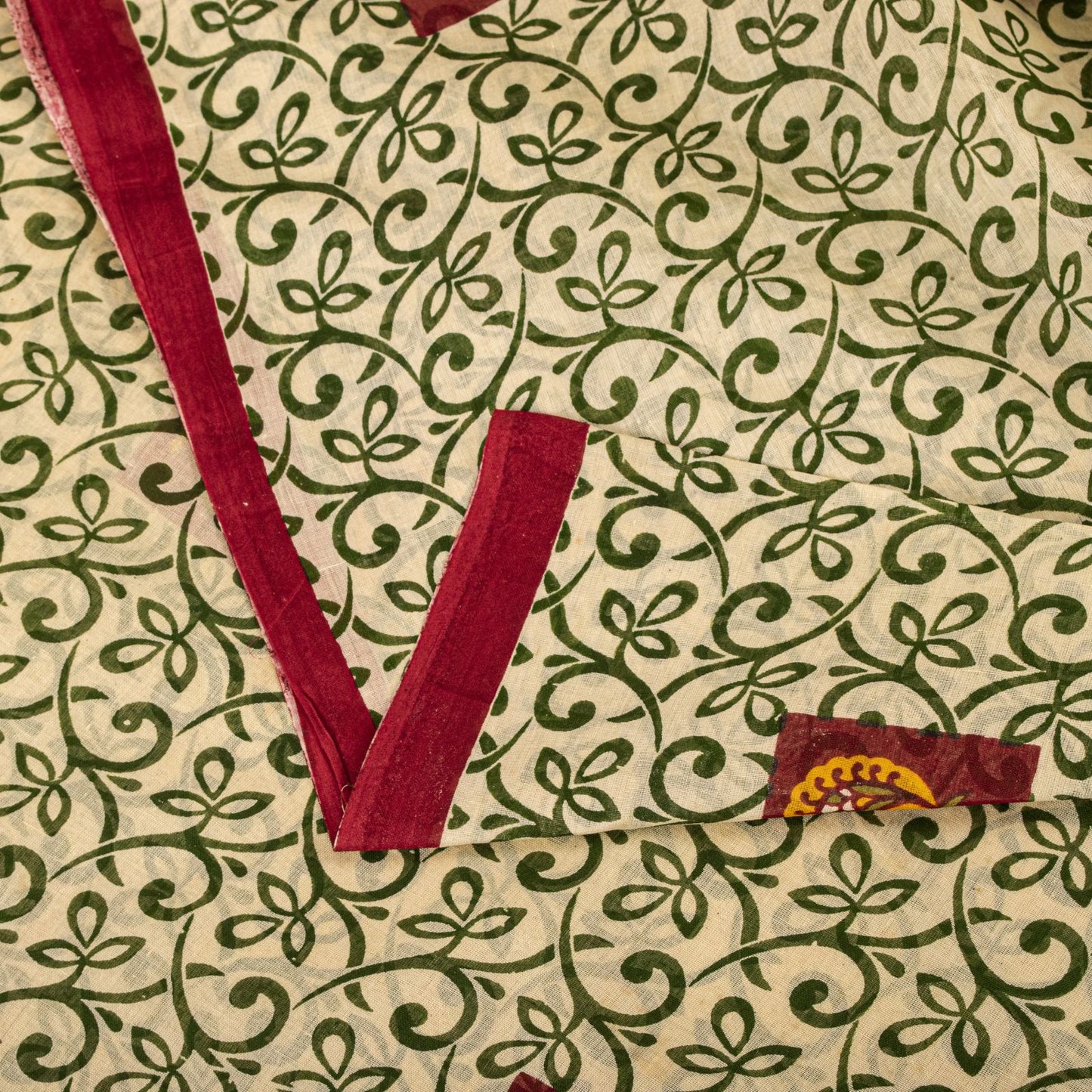 Sanskriti Vintage Saree Cream-Red Pure Cotton Peacock Print Sari Fabric 5+Yard