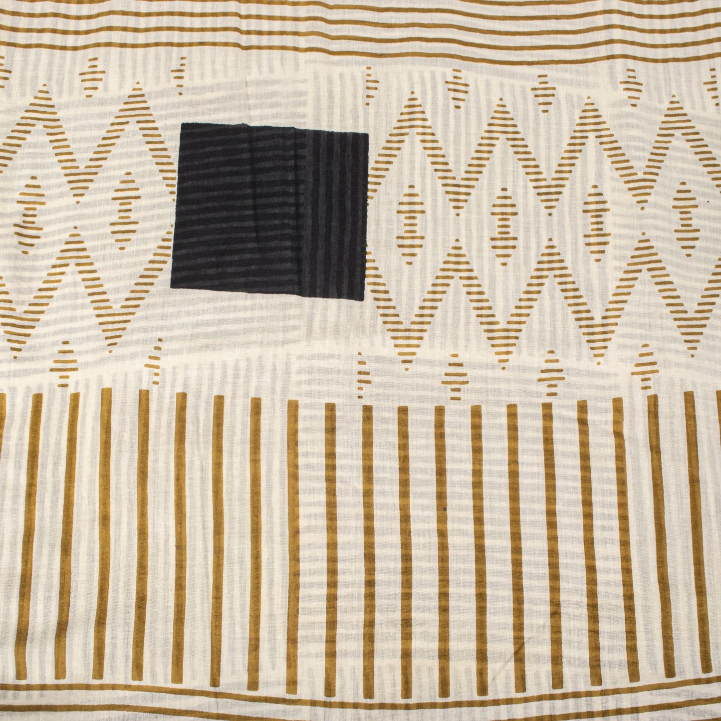 Sanskriti Vintage Saree Black-White 100% Pure Cotton Geometric Printed Craft Fabric 5+Yd Sari