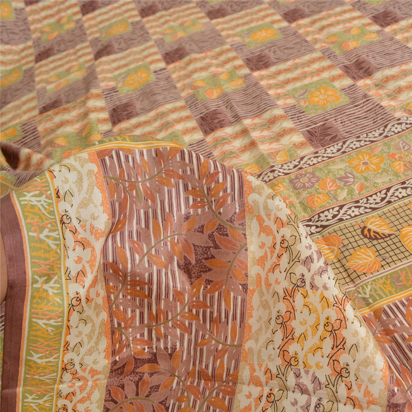 Sanskriti Vintage Sarees Quilting Felting Craft Sustainable Fabric Pure Silk Printed Sari