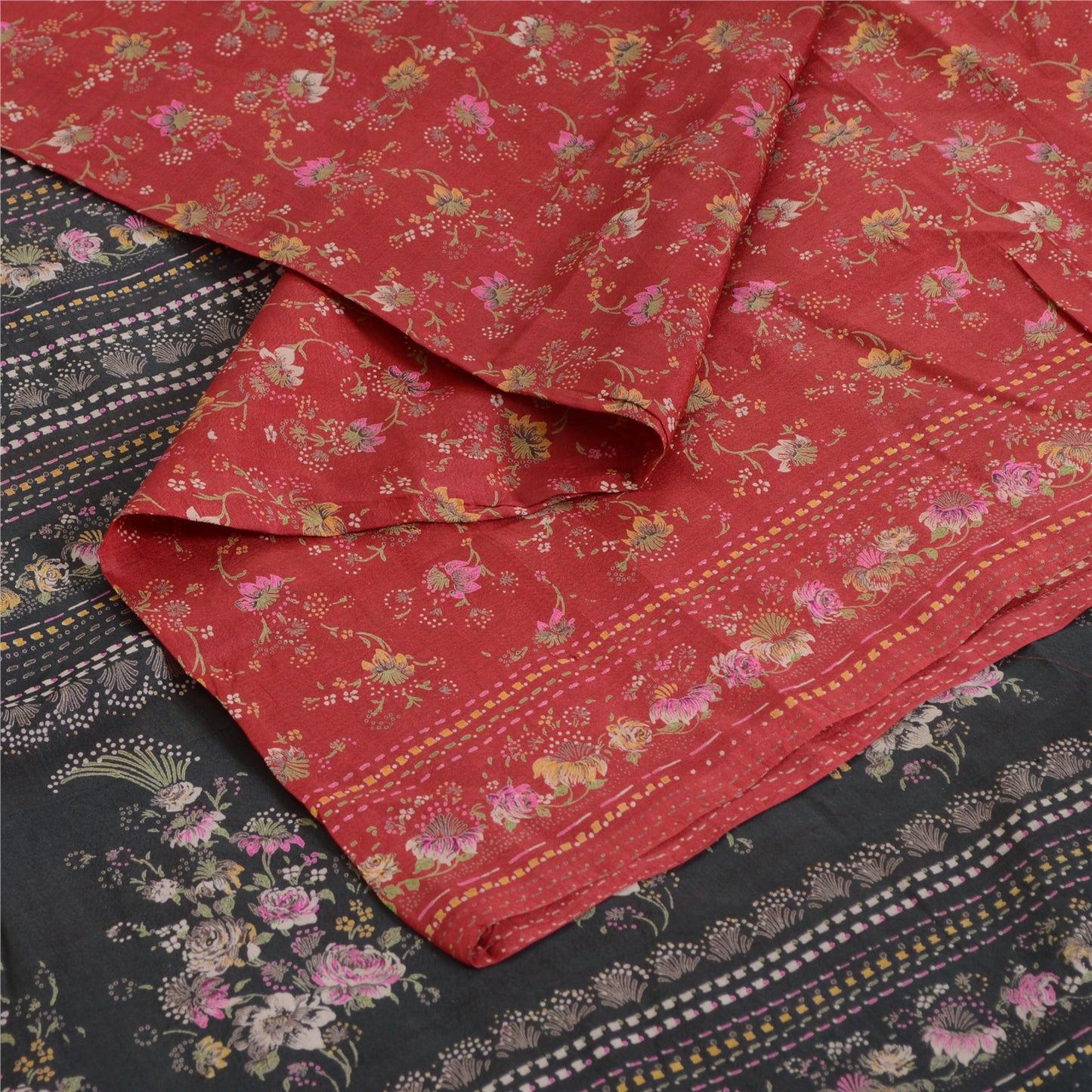 Sanskriti Vintage Sarees Røde Quiltning Filtning Håndværk Bæredygtigt Stof Ren Silke Print Sari