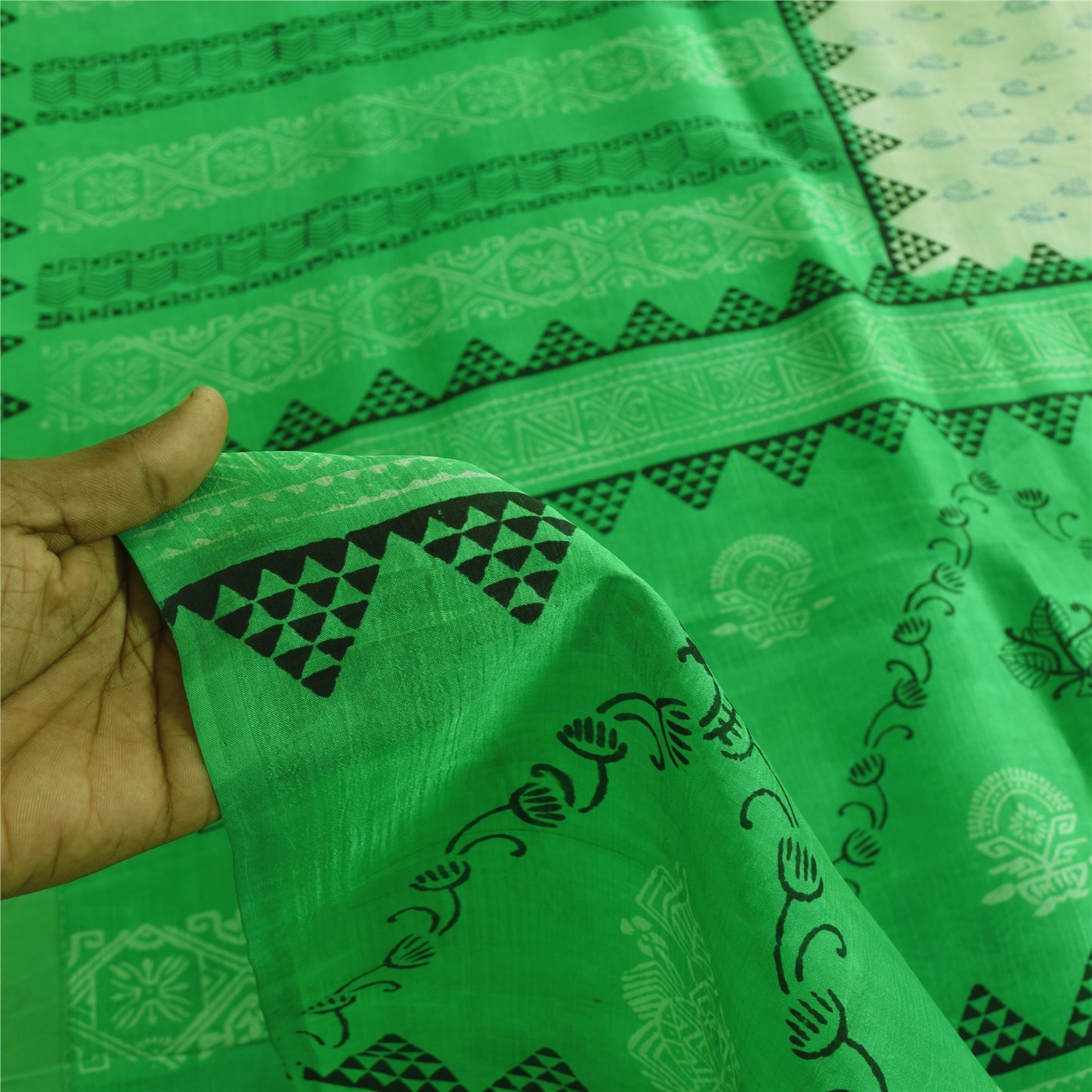 Sanskriti Vintage Sarees Green & Ivory Pure Silk Printed Sari 5+yd Craft Sustainable Fabric