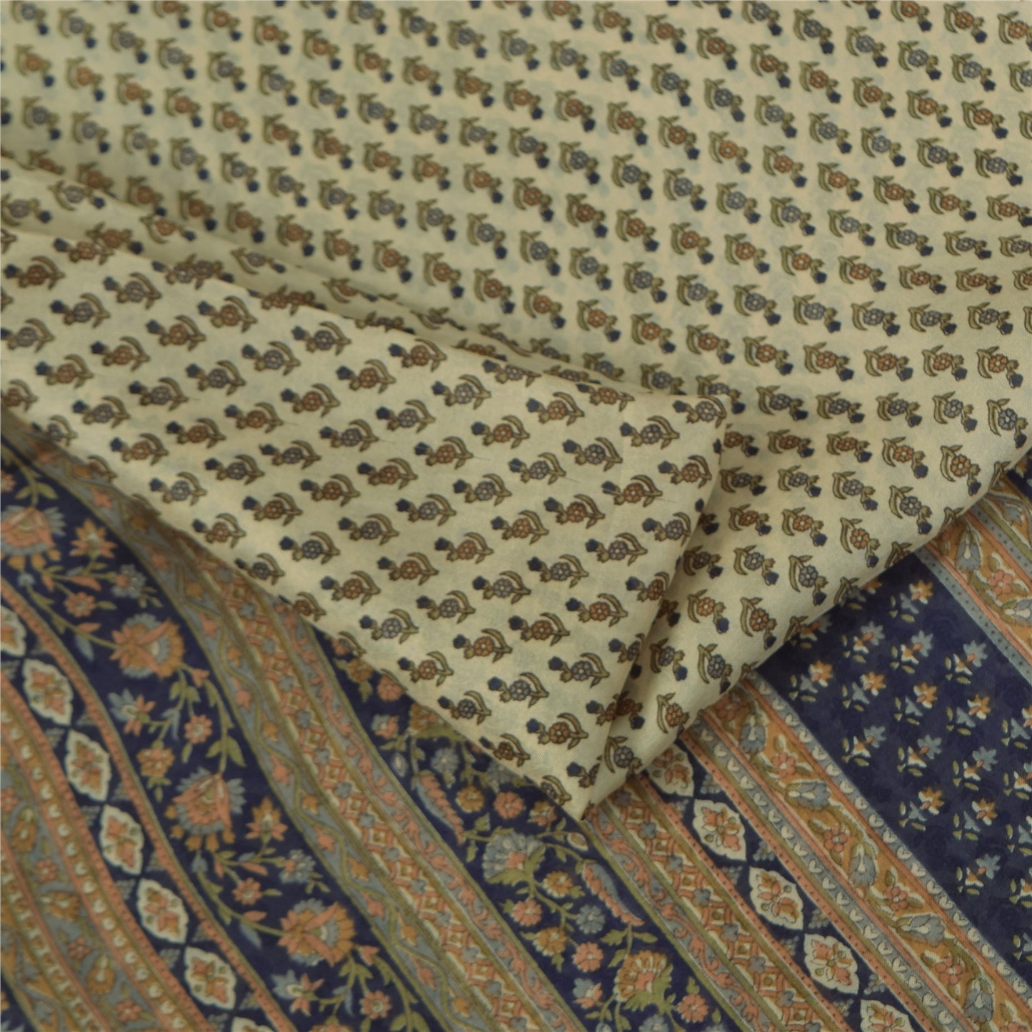 Sanskriti Vintage Sarees Cremefarvede Indiske Ren Silke Trykte Sari 5+ yard Håndværksstof