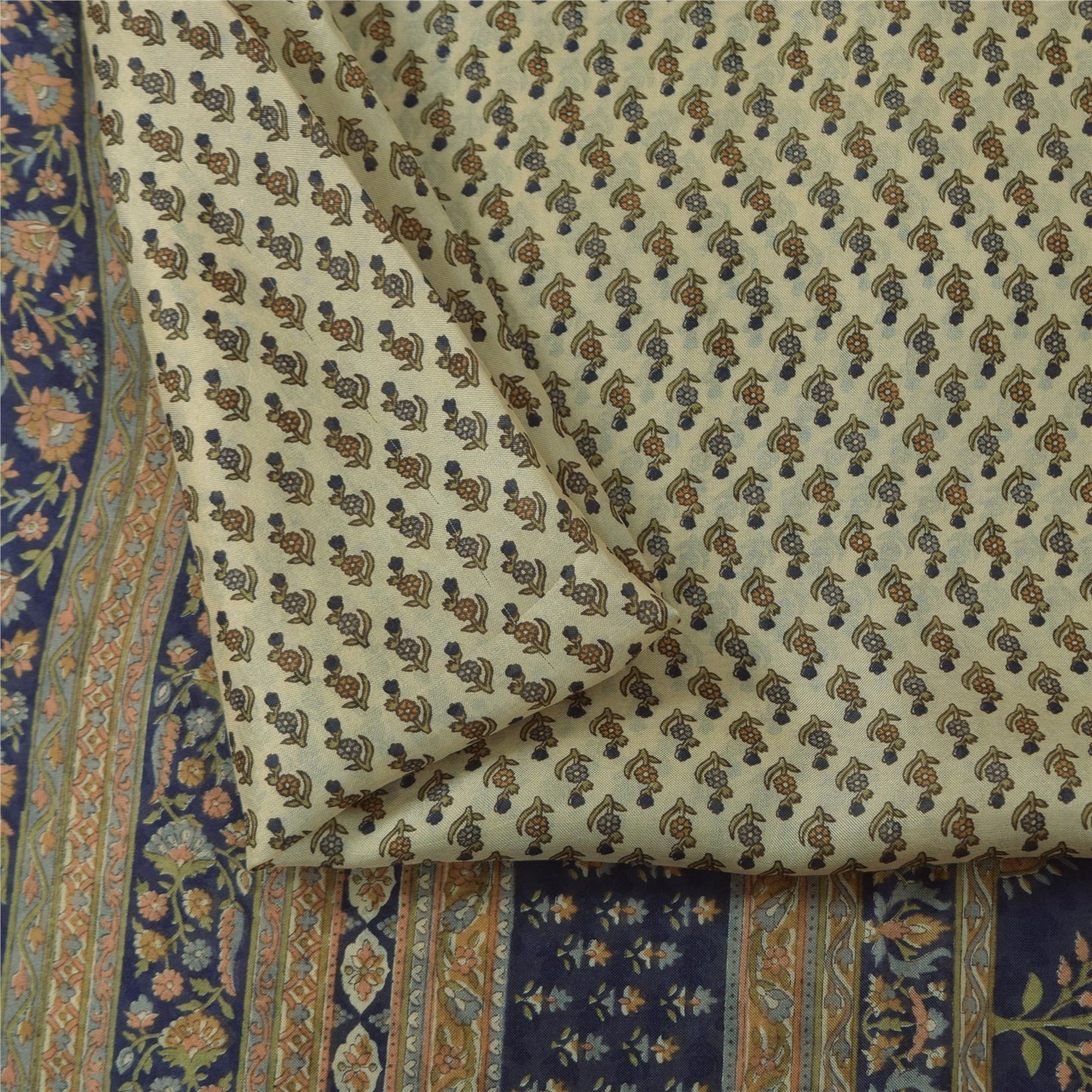 Sanskriti Vintage Sarees Cremefarvede Indiske Ren Silke Trykte Sari 5+ yard Håndværksstof