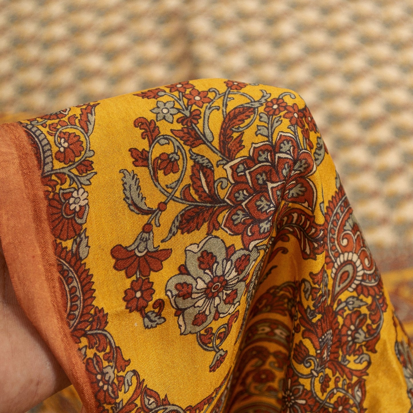 Sanskriti Vintage Sarees Cream Pure Silk Floral Print 5+YD Sari Upcycling Fabric