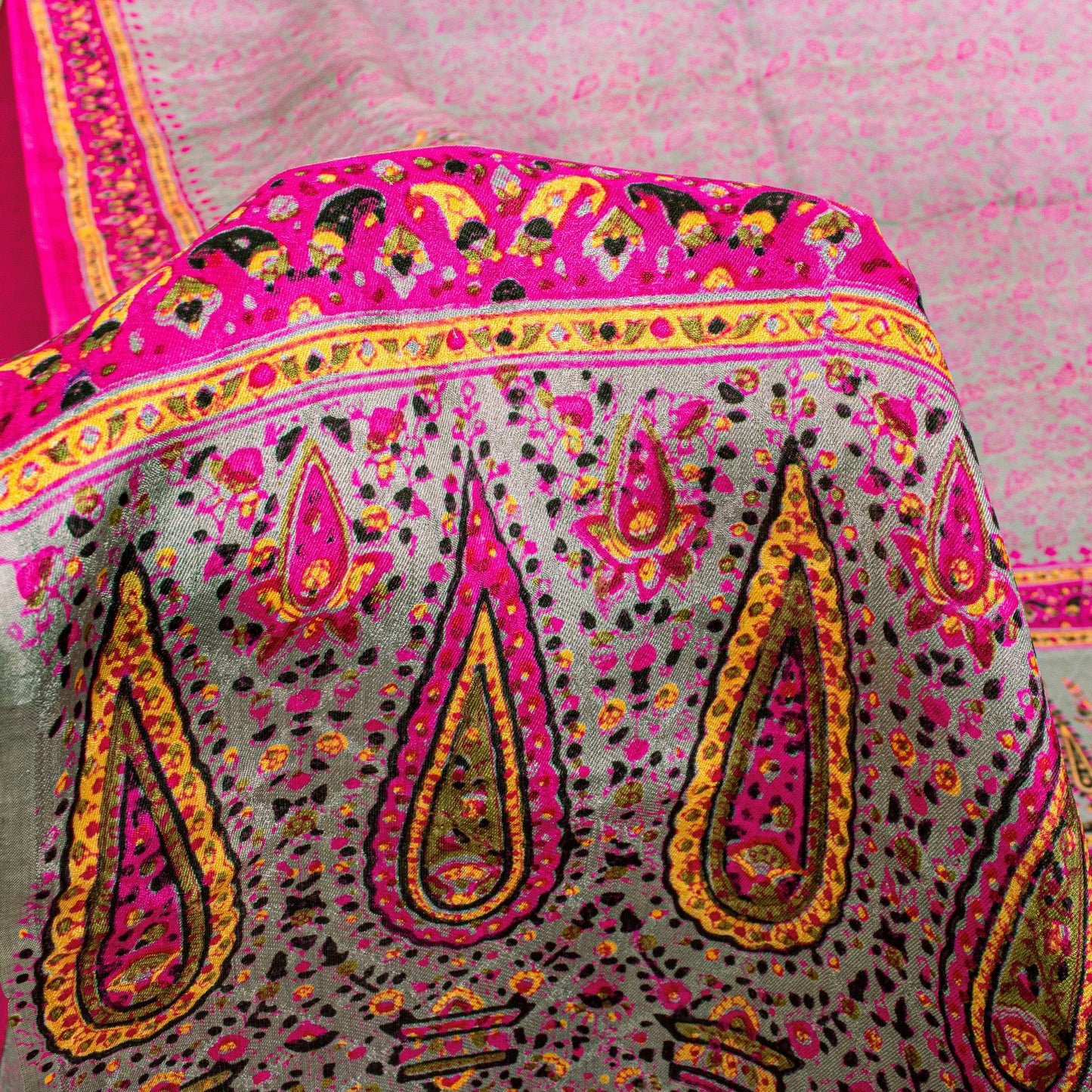 Sanskriti Vintage Sari Soft Pink Pure Silk Rotary Floral Print Saree 6+Yd Craft