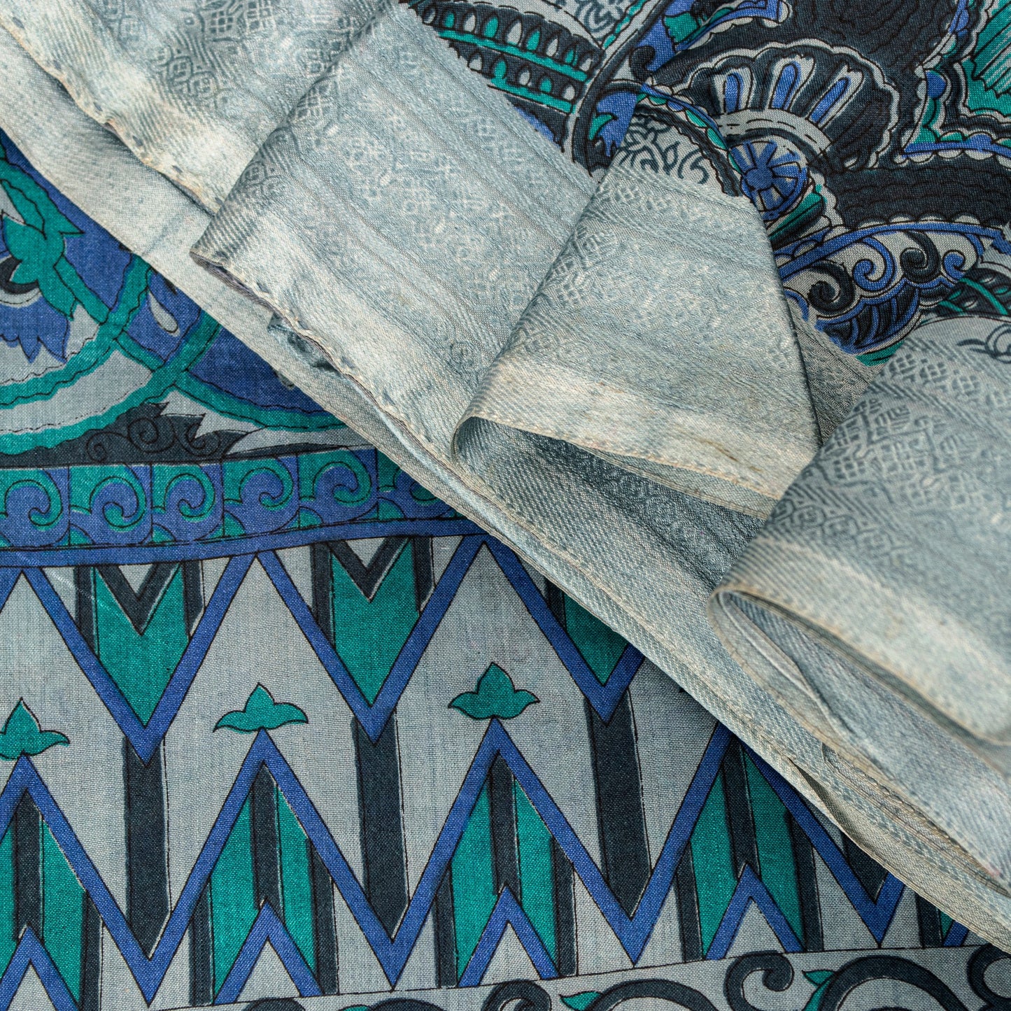 Sanskriti Vintage Sari Grey Pure Silk Paisley Print Woven Border Saree 5.5 Yard