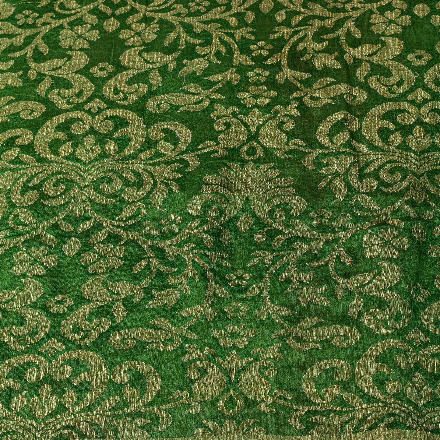 Sanskriti Vintage Red-Green Sari Soft Pure Silk Floral Print & Woven Saree 5.5Yd