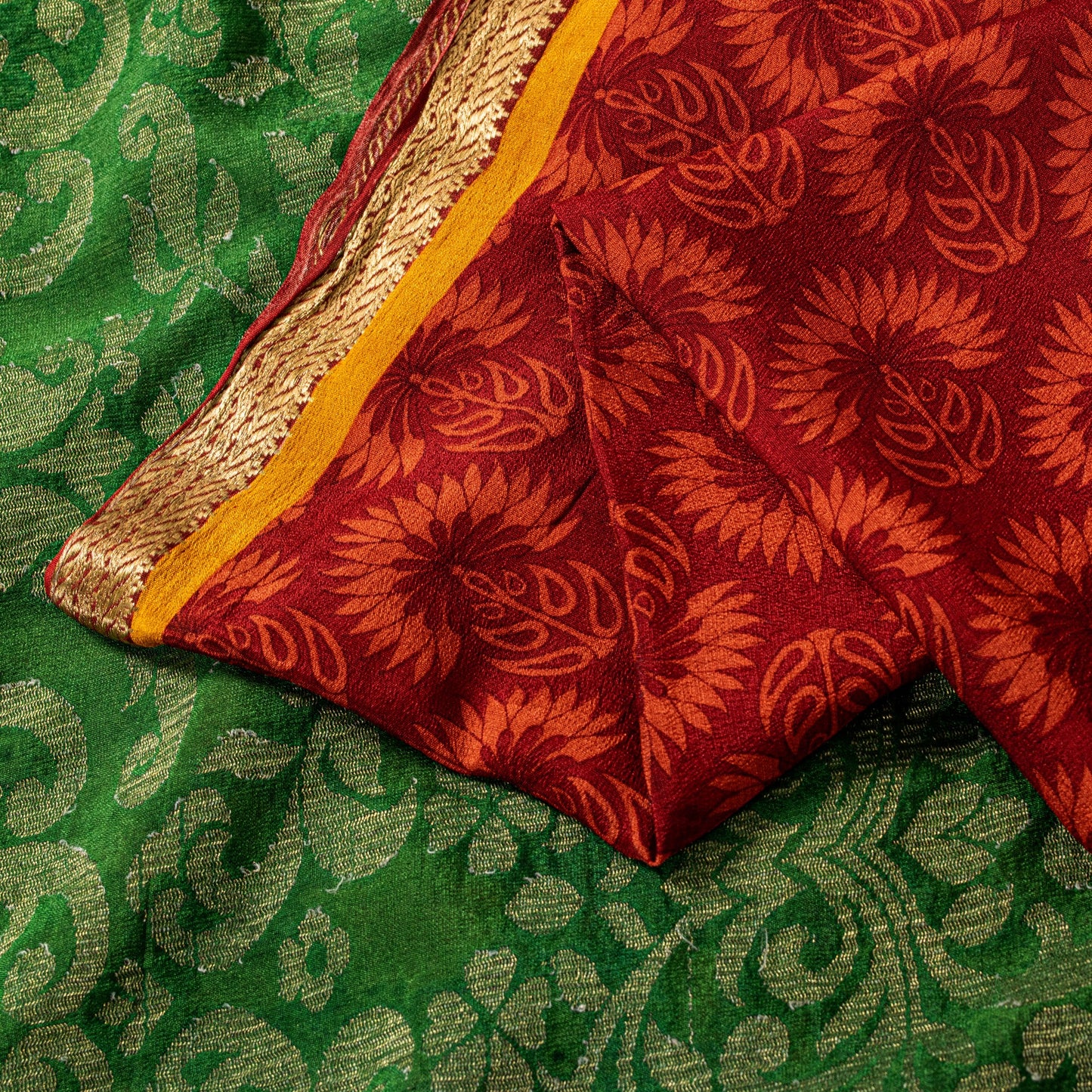 Sanskriti Vintage Red-Green Sari Soft Pure Silk Floral Print & Woven Saree 5.5Yd