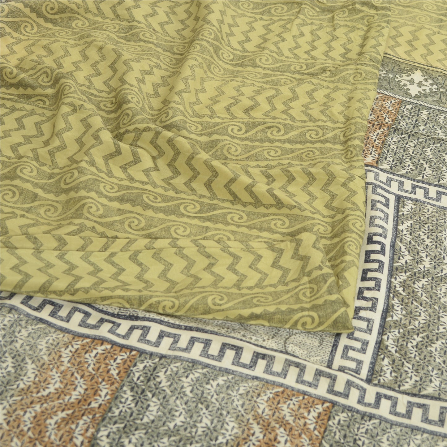 Sanskriti Vintage Saree Green Pure Crepe Silk Floral Printed Sari 5.5+Yd Fabric