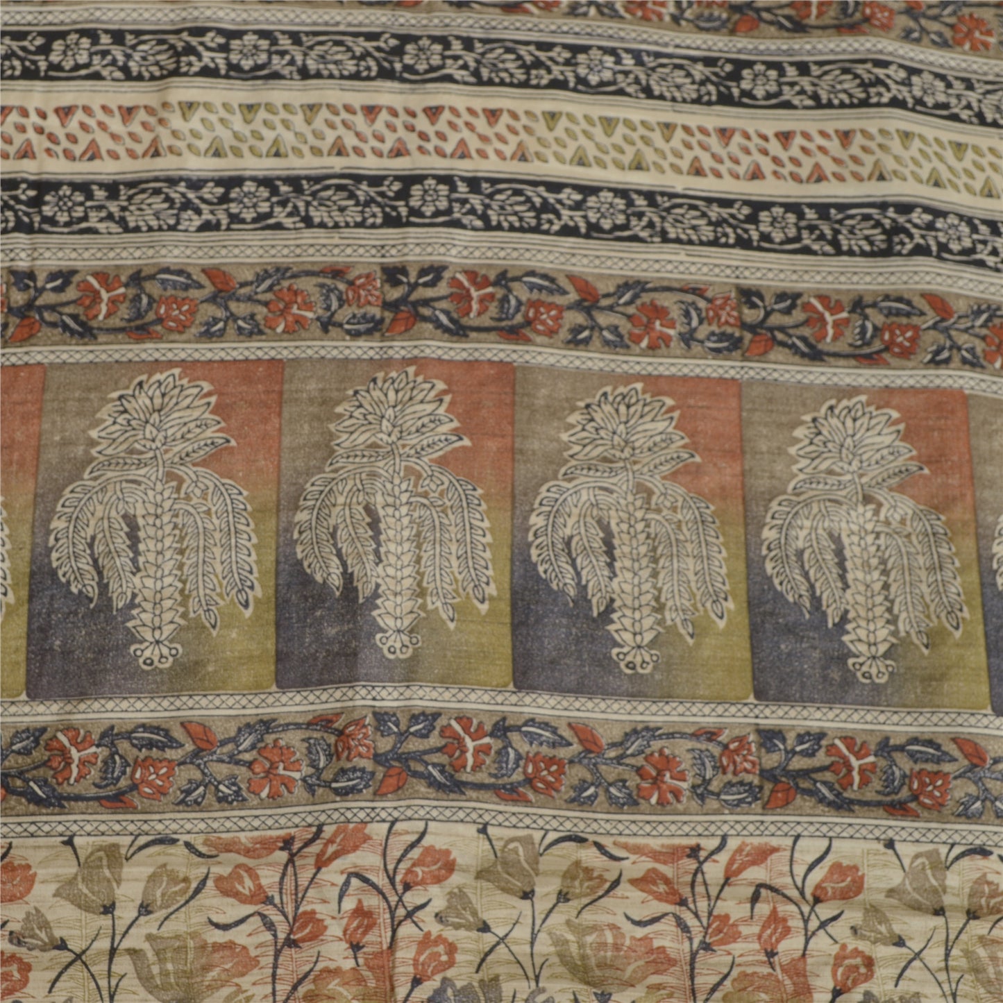 Sanskriti Vintage Sarees Ivory Pure Crepe Silk Printed Sari Floral Craft Sustainable Fabric