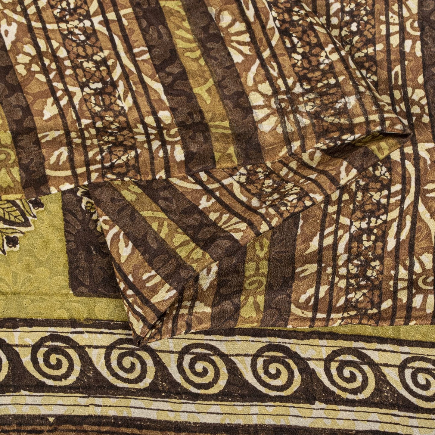 Sanskriti Vintage Saree Brown Pure Crepe Mandal Art Printed Sari 5.5+Yard Fabric