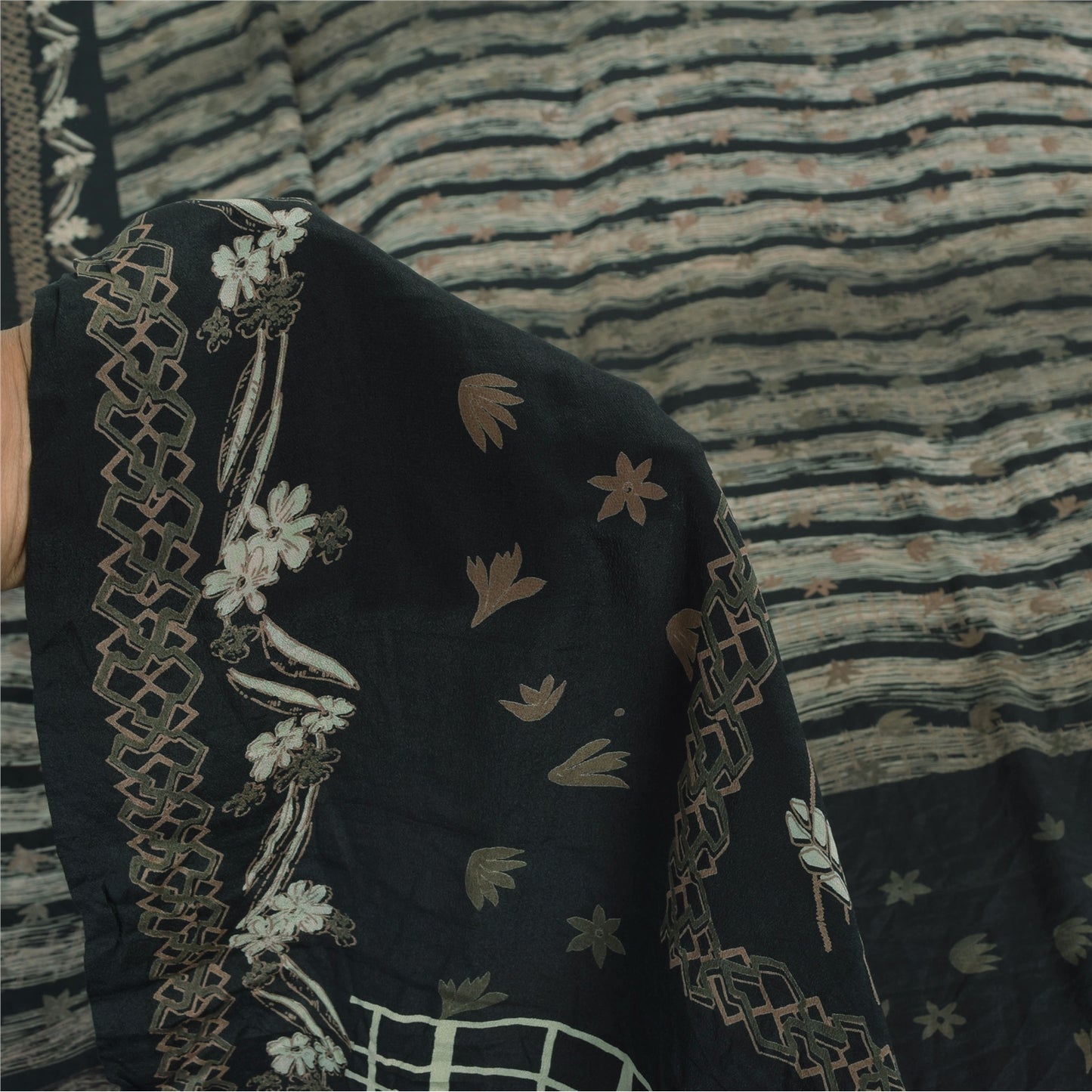 Sanskriti Vintage Sarier Mørkegrønne Ren Crepe Silke Print Sari 5yd Håndværksmæssigt Bæredygtigt Stoff