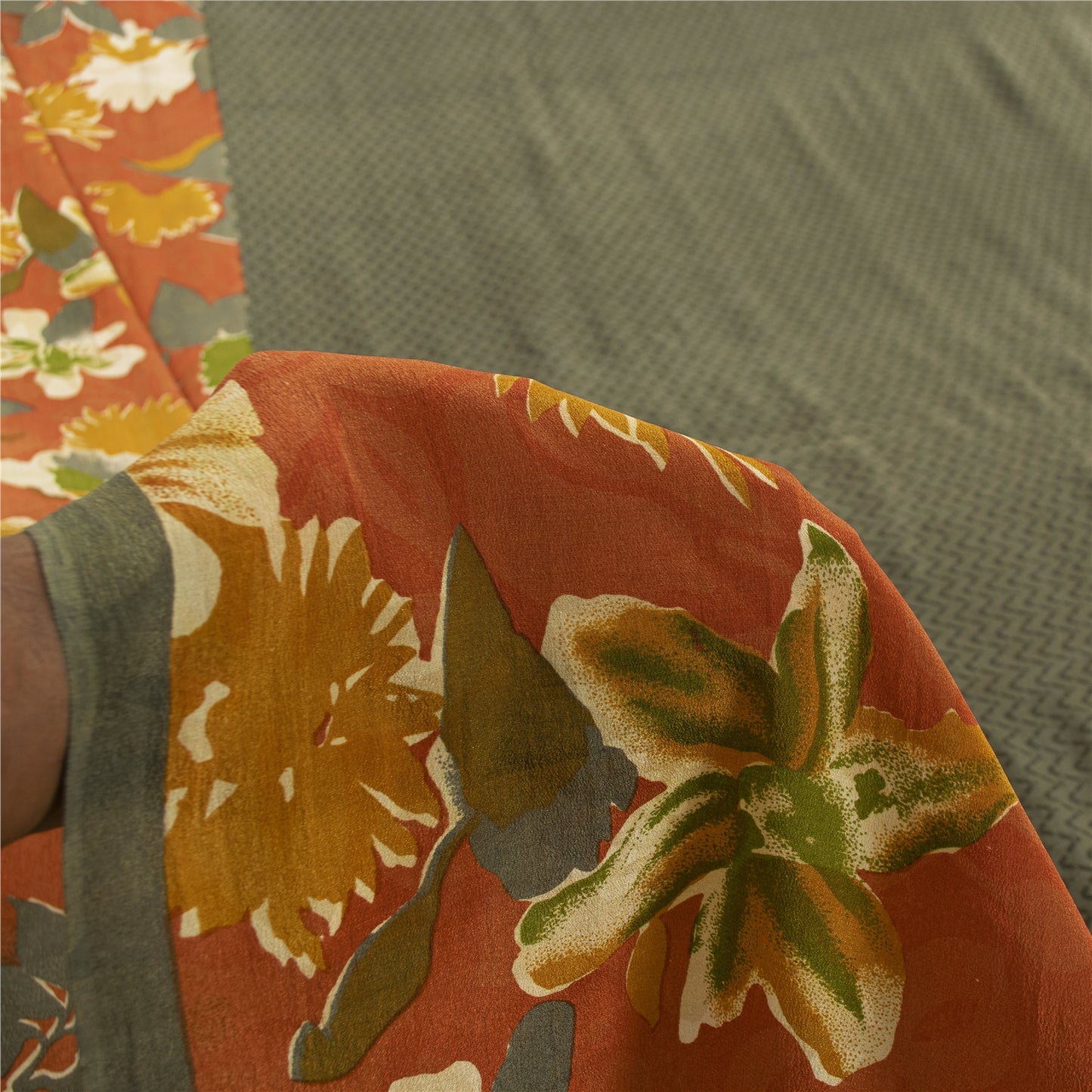 Sanskriti Vintage Sarees Gray Pure Crepe Zig-Zag Printed Sari 5+yd Craft Fabric