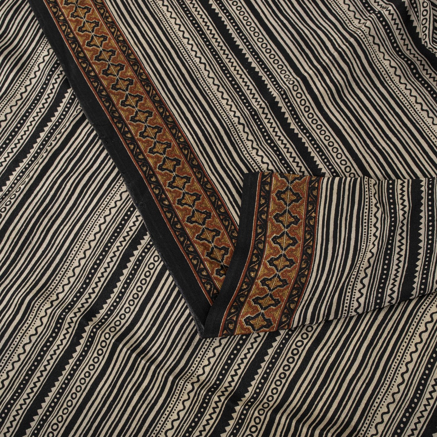 Sanskriti Vintage Saree Black Pure Crepe Abstract Printed Sari 5.5+Yard Fabric