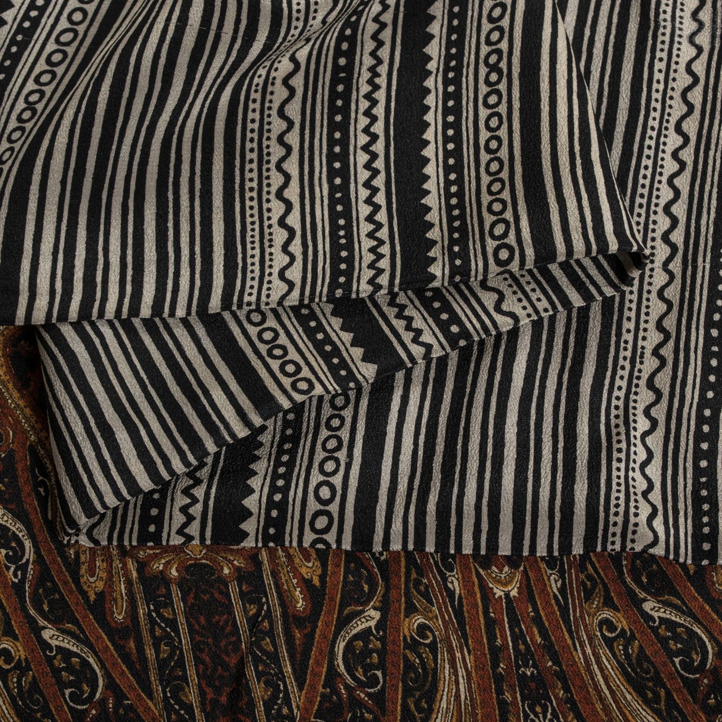 Sanskriti Vintage Saree Black Pure Crepe Abstract Printed Sari 5.5+Yard Fabric