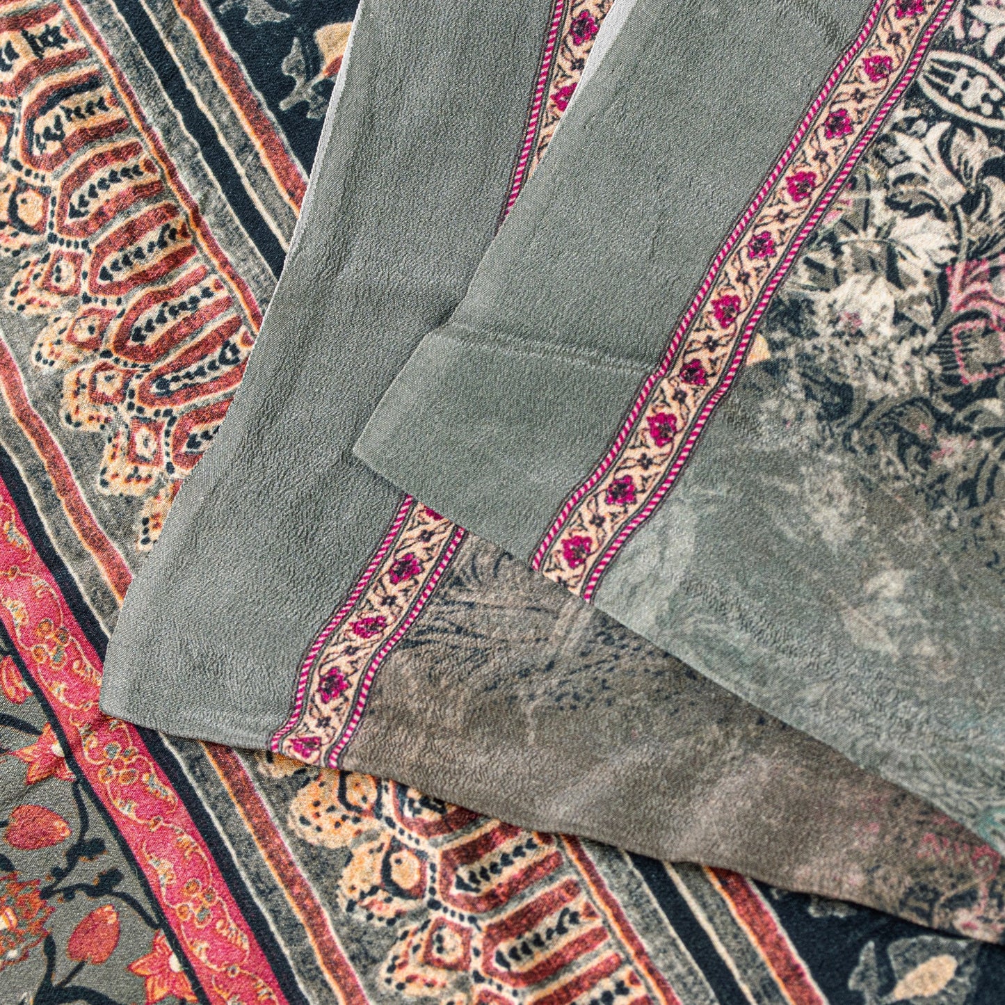 Sanskriti Vintage Gray Pure Crepe Sarees Floral Digital Print Sari 5.5 YD Fabric