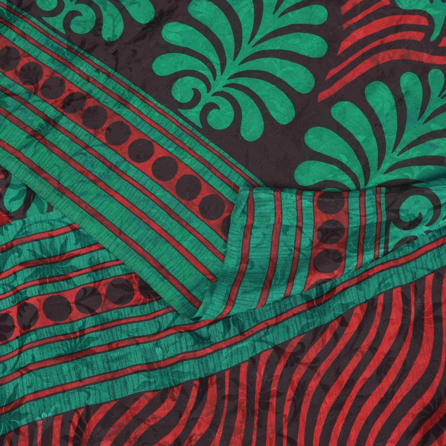 Sanskriti Vintage Soft Red-Green Pure Crepe Sari Floral Print Woven Saree 5.5Yd