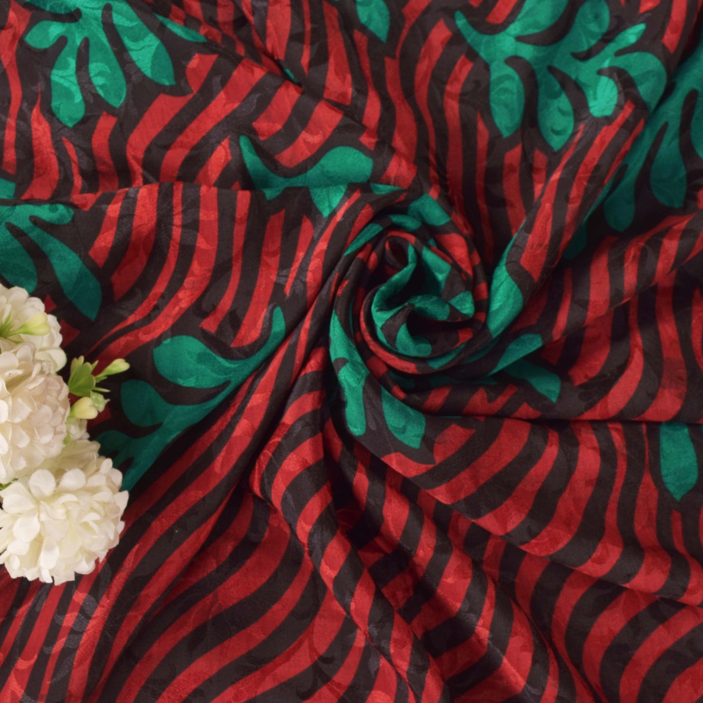 Sanskriti Vintage Soft Red-Green Pure Crepe Sari Floral Print Woven Saree 5.5Yd