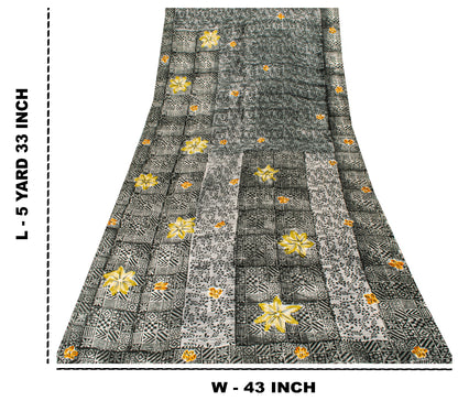 Sanskriti Vintage Black-White Soft Pure Crepe Sari Digital Printed Saree 5.5Yard