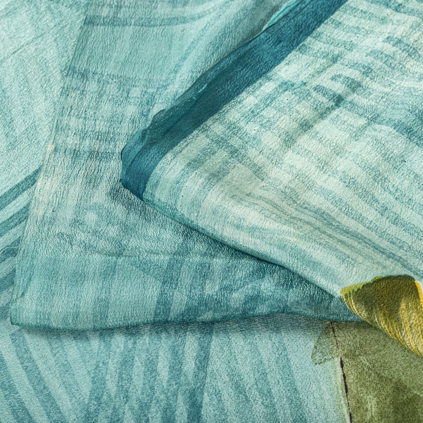 Sanskriti Vintage Saree Blue 100% Pure Crepe Floral Print Sari 5.5+Yard Fabric