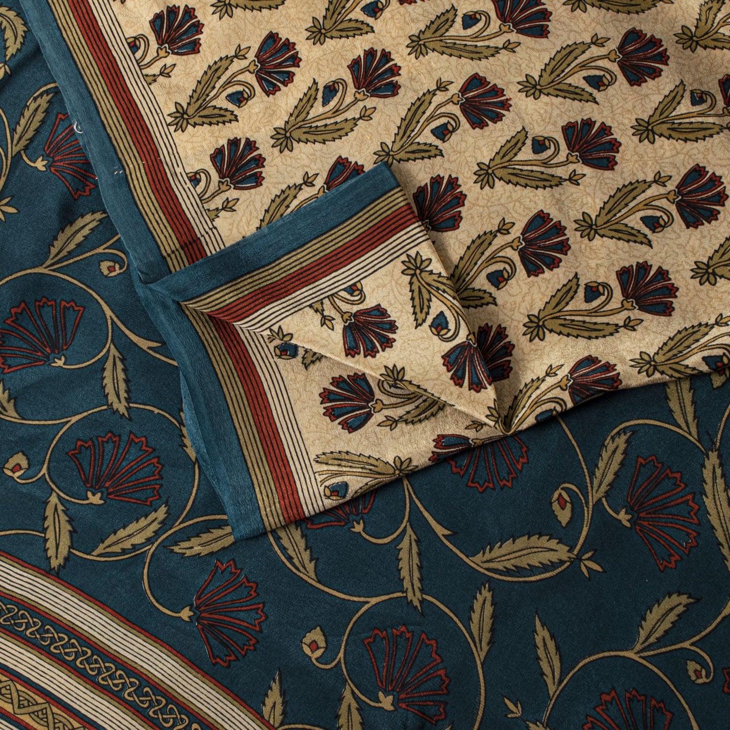 Sanskriti Vintage Cream Pure Crepe Silk Sari Floral Creeper Print Saree 5.5 Yard