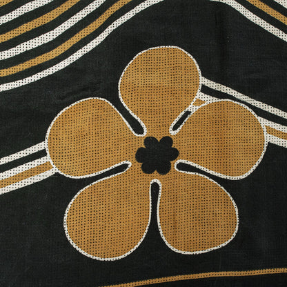 Sanskriti Vintage Saree Cream-Black Pure Crepe Floral Printed Sari 5.5+Yd Fabric