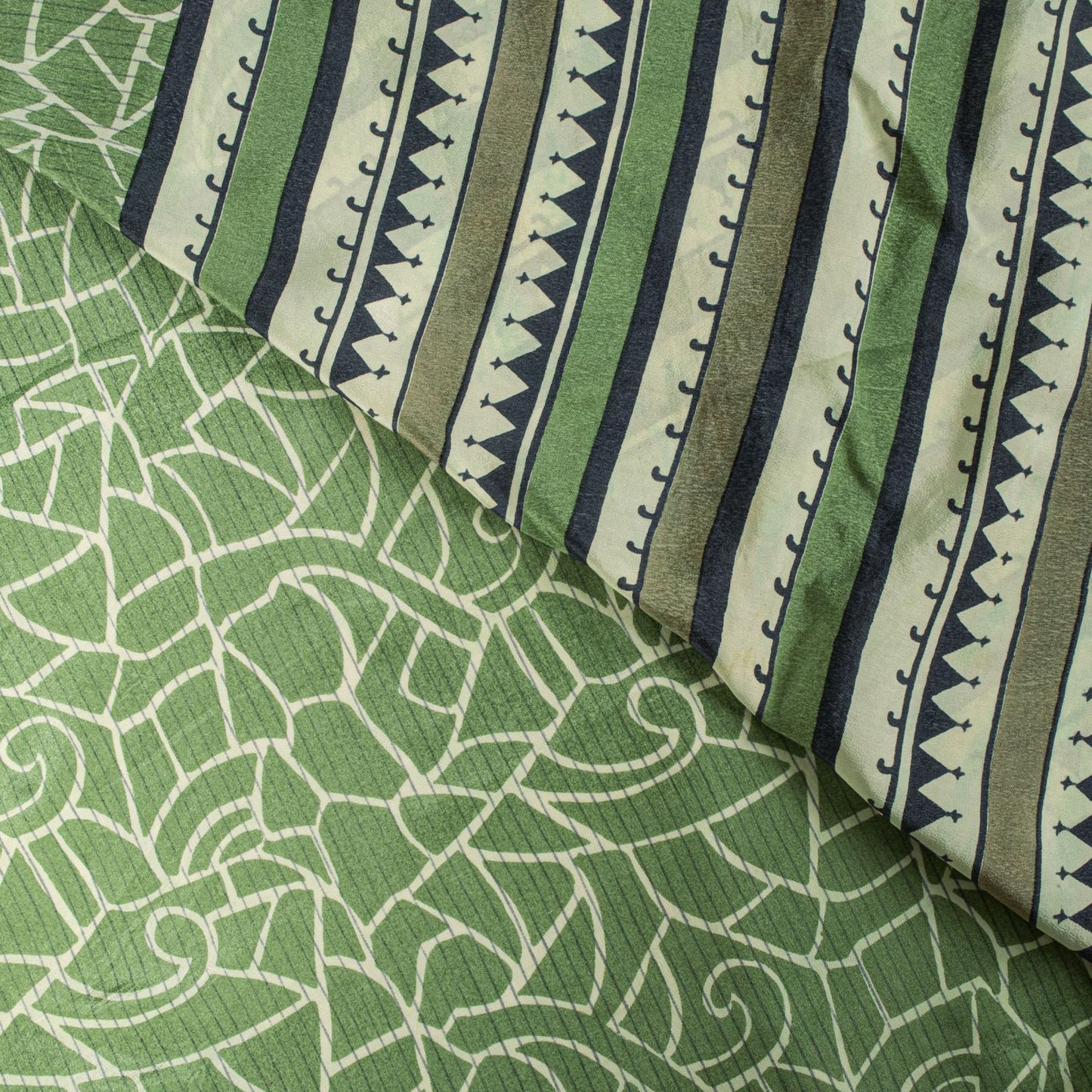 Sanskriti Vintage Saree Green Pure Crepe Silk Abstract Print Sari 6 Yd Fabric