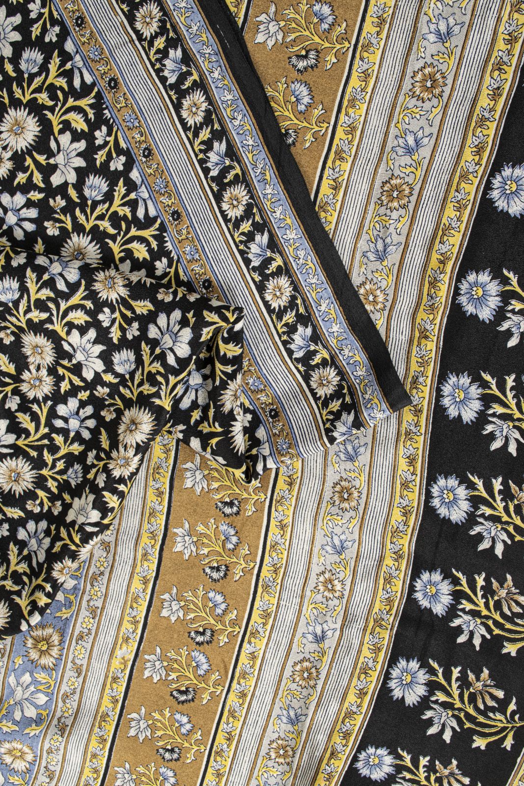 Sanskriti Vintage Saree Black Pure Crepe Kalamkari Printed Sari 6Yd Craft Fabric