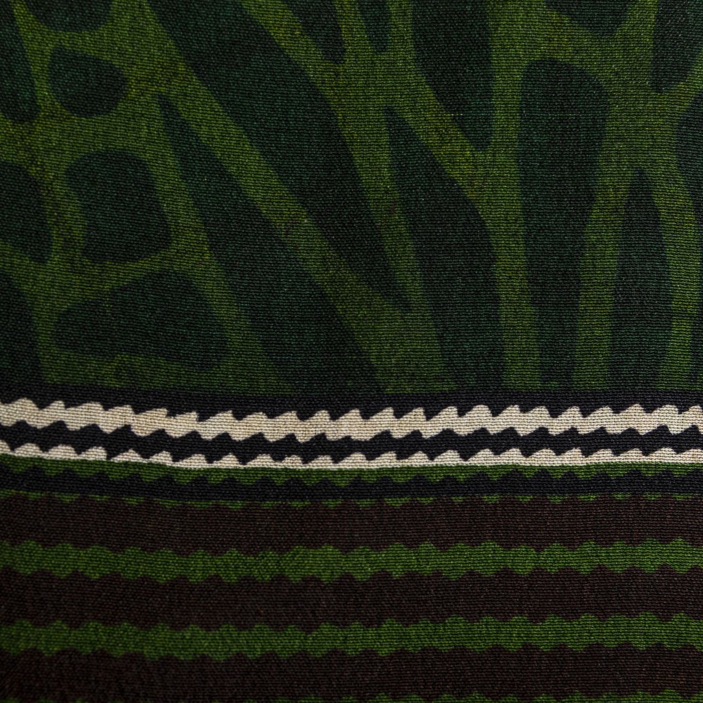 Sanskriti Vintage Saree Red-Green Pure Crepe Abstract Print Sari 5.5+Yd Fabric