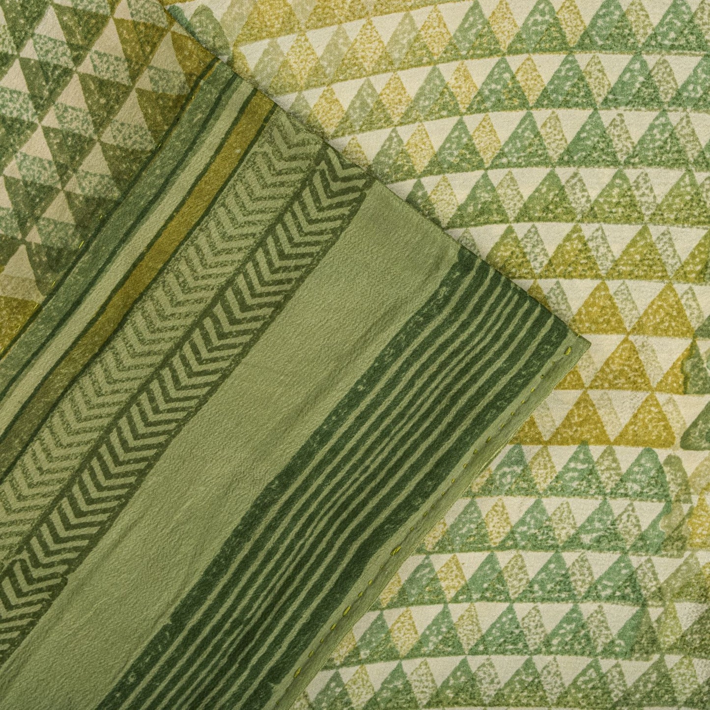 Sanskriti Vintage Saree Green Pure Crepe Geometric Printed Sari 5.5+Yard Fabric