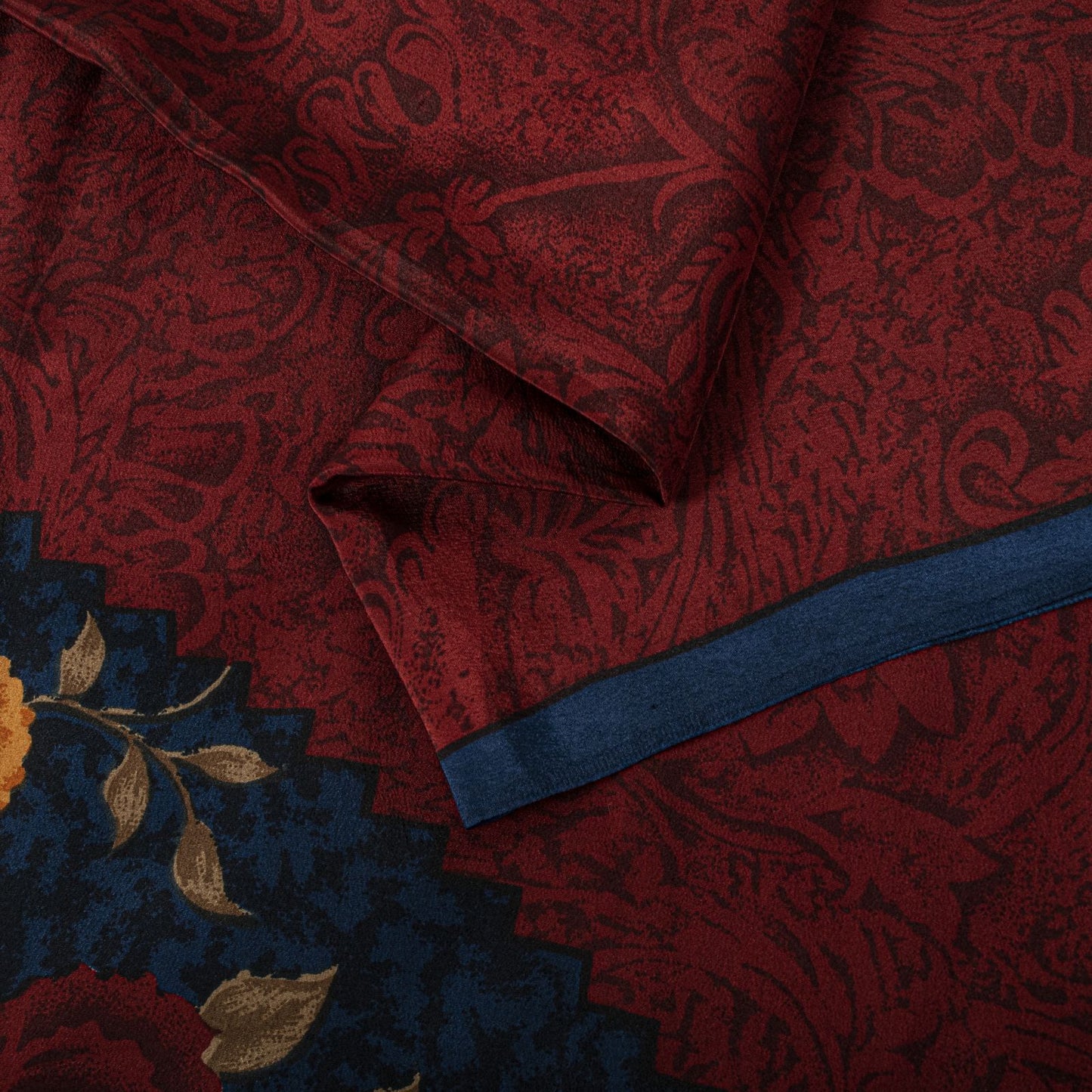 Sanskriti Vintage Saree Maroon-Blue Pure Crepe Floral Print Sari 5.5+Yard Fabric