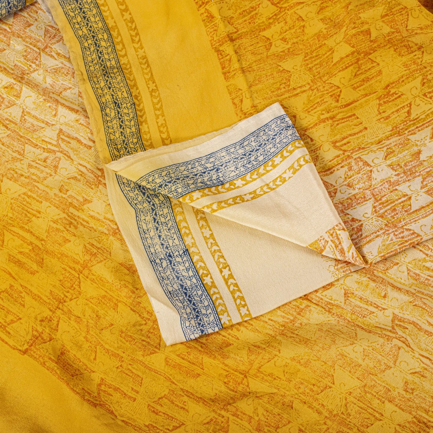 Sanskriti Vintage Saree Yellow Pure Crepe Drum Floral Printed Sari 5+Yard Fabric