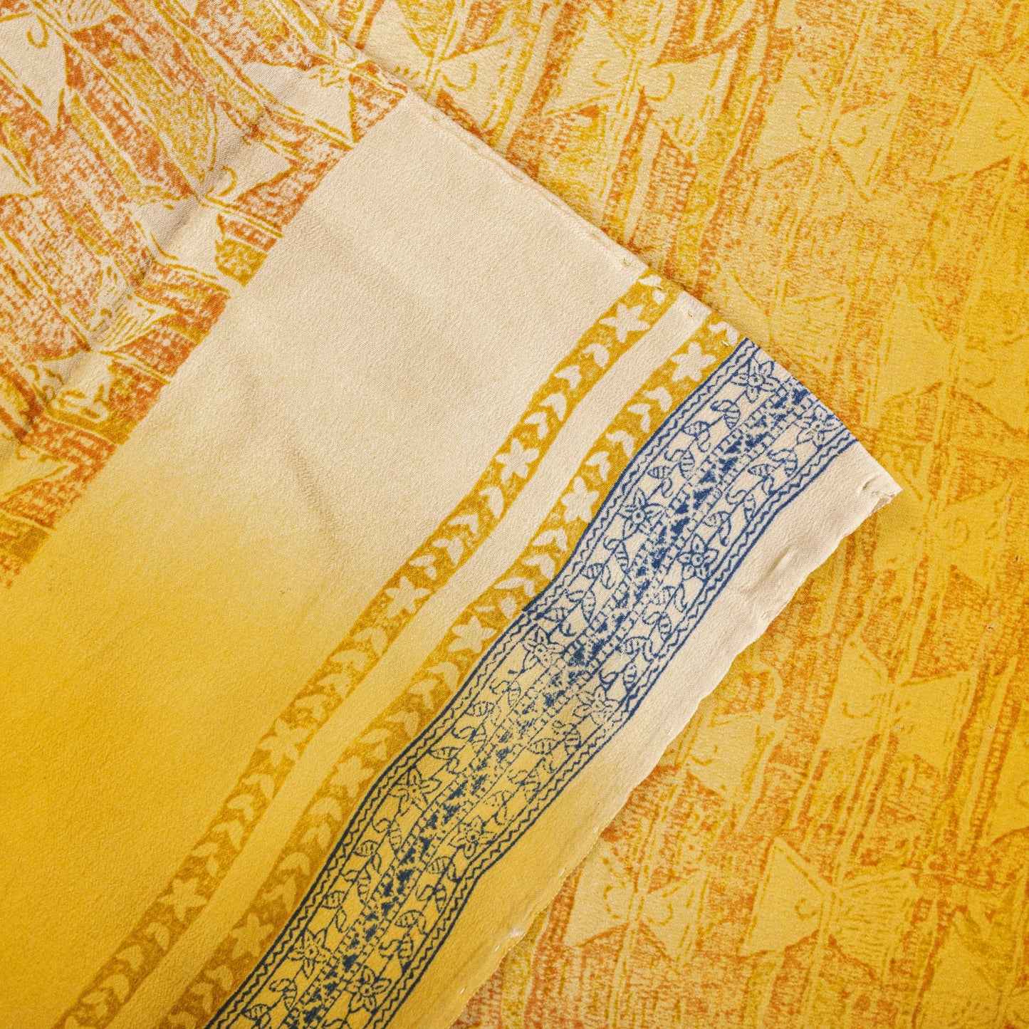 Sanskriti Vintage Saree Yellow Pure Crepe Drum Floral Printed Sari 5+Yard Fabric