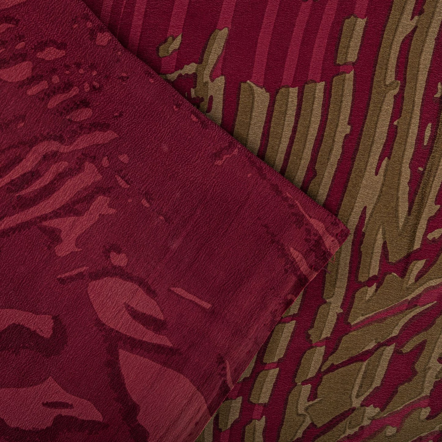 Sanskriti Vintage Saree Maroon Pure Crepe Abstract Printed Sari 5.5+Yard Fabric