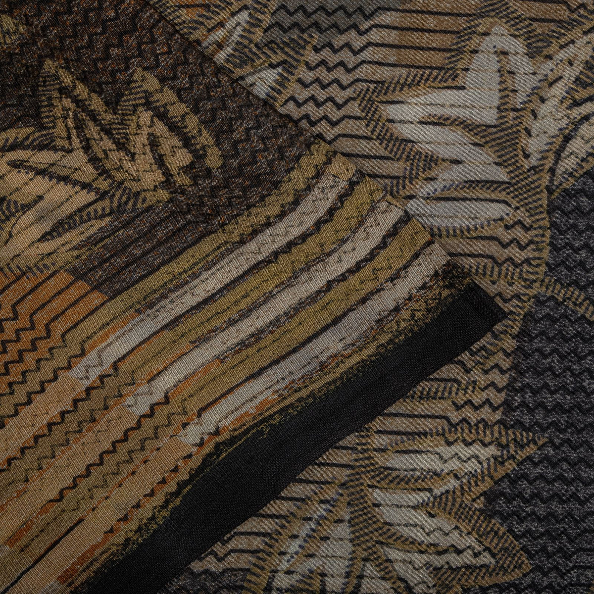 Sanskriti Vintage Saree Black Pure Crepe Floral Print Sari 5.5+Yard Craft Fabric