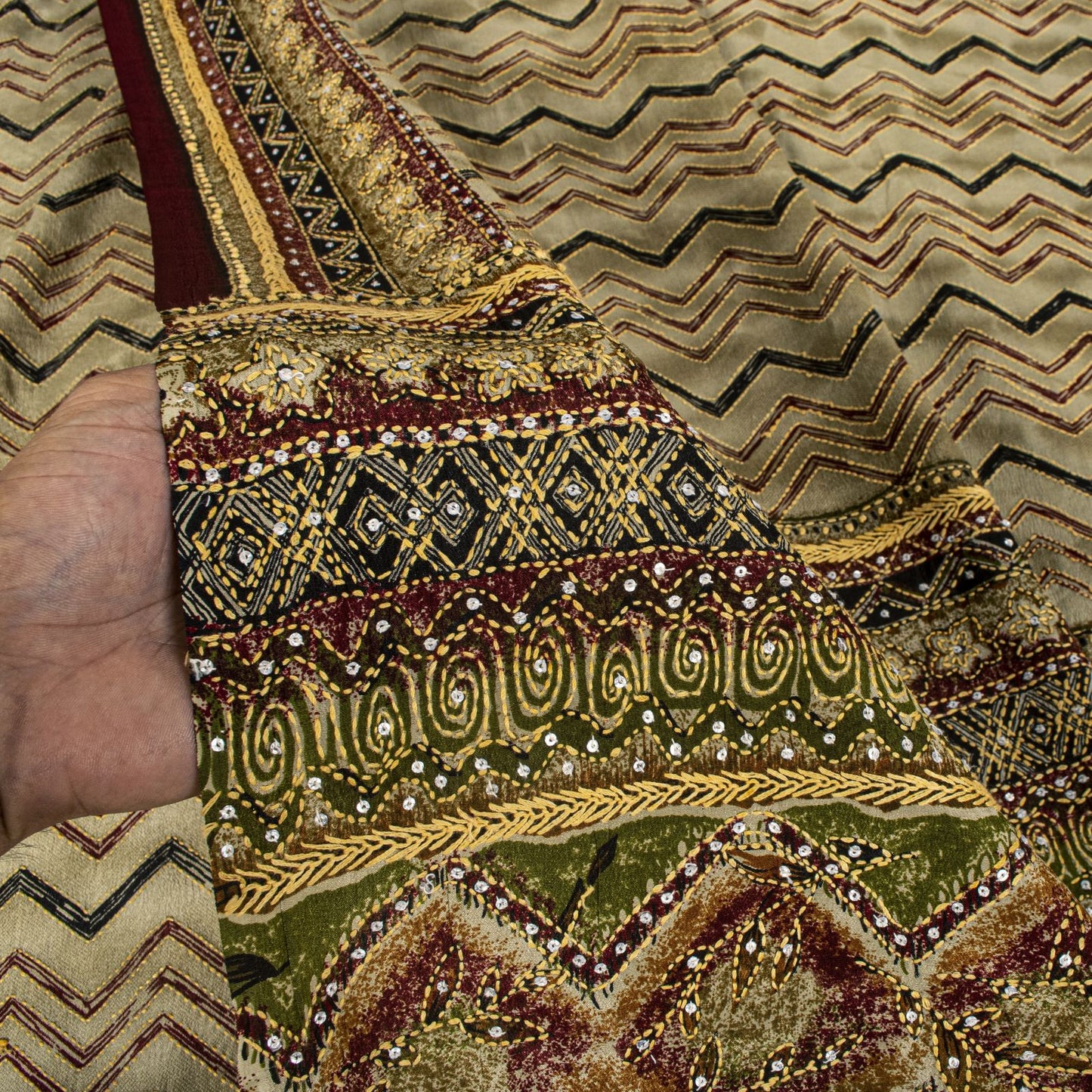 Sanskriti Vintage Saree Beige Pure Crepe Hand Embroidery Kantha Sari 6+Yd Fabric
