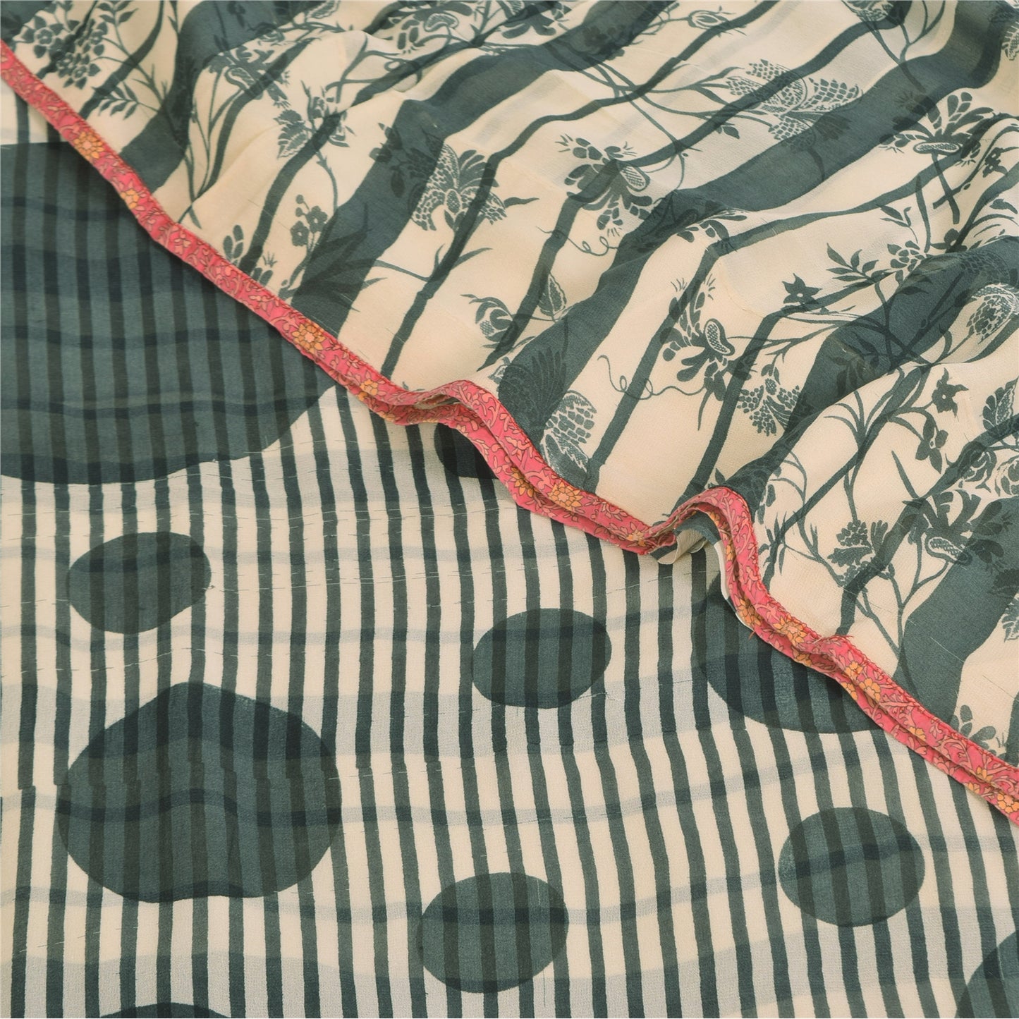 Sanskriti Vintage Sari 100% Pure Georgette Silk Sarees Ivory/Green Printed 6+Yd Craft Fabric Home Decor, Women Floral Outfit, Silk Scrap